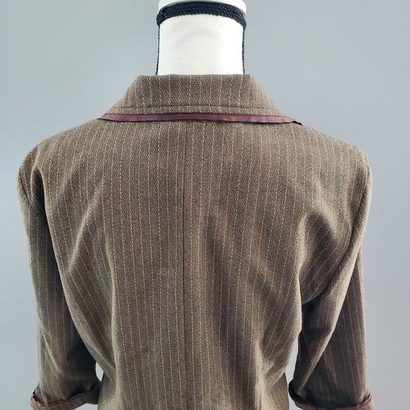 R.Q.T Striped Cuffed Ankle Pants Suit 8 - Picture 5 of 16